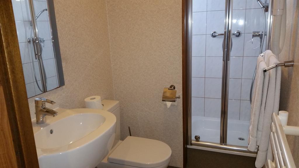 Hotel Restaurant De Hoogt Maasdam Dış mekan fotoğraf