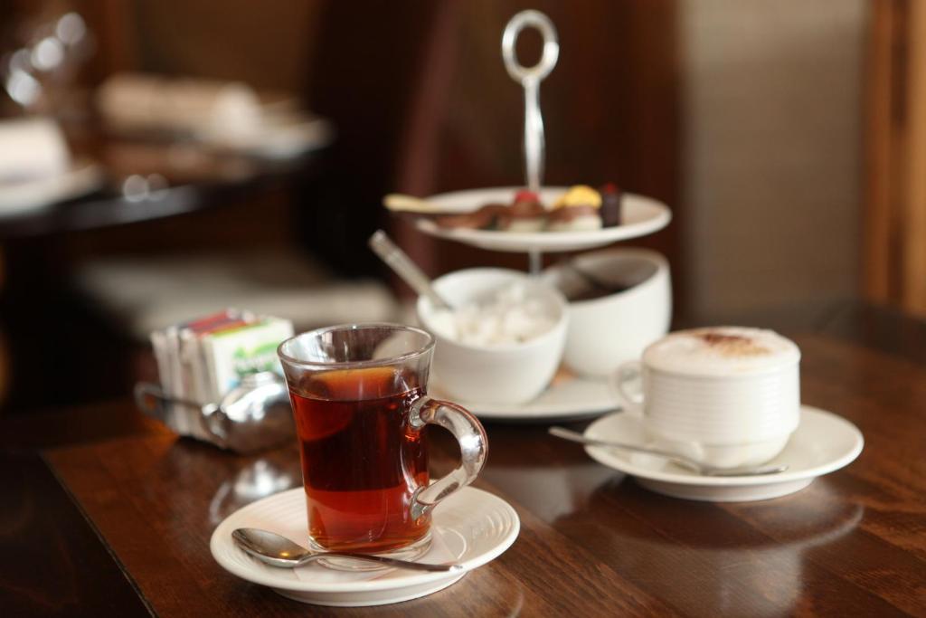 Hotel Restaurant De Hoogt Maasdam Dış mekan fotoğraf
