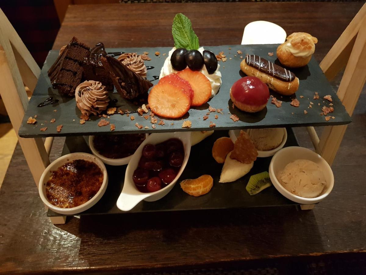 Hotel Restaurant De Hoogt Maasdam Dış mekan fotoğraf